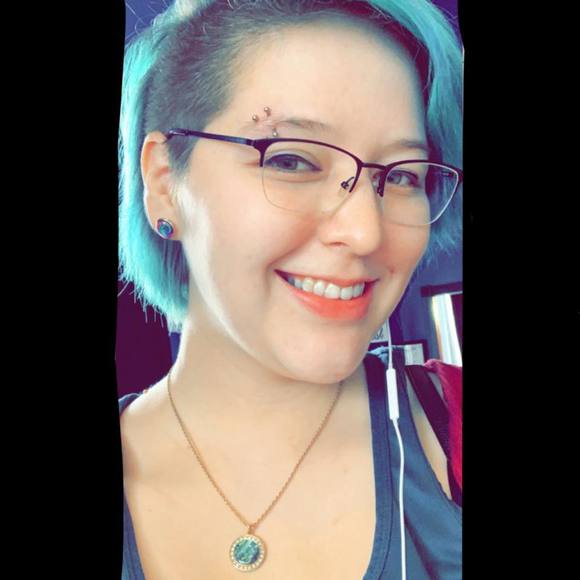 Meet your Posher, Kharyl - Picture 1 of 1